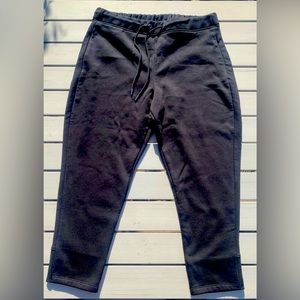 Banana republic women’s joggers in black size large